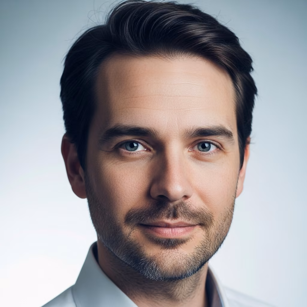 Daniel Cross — Analista iGaming e Scrittore di Strategie Slot